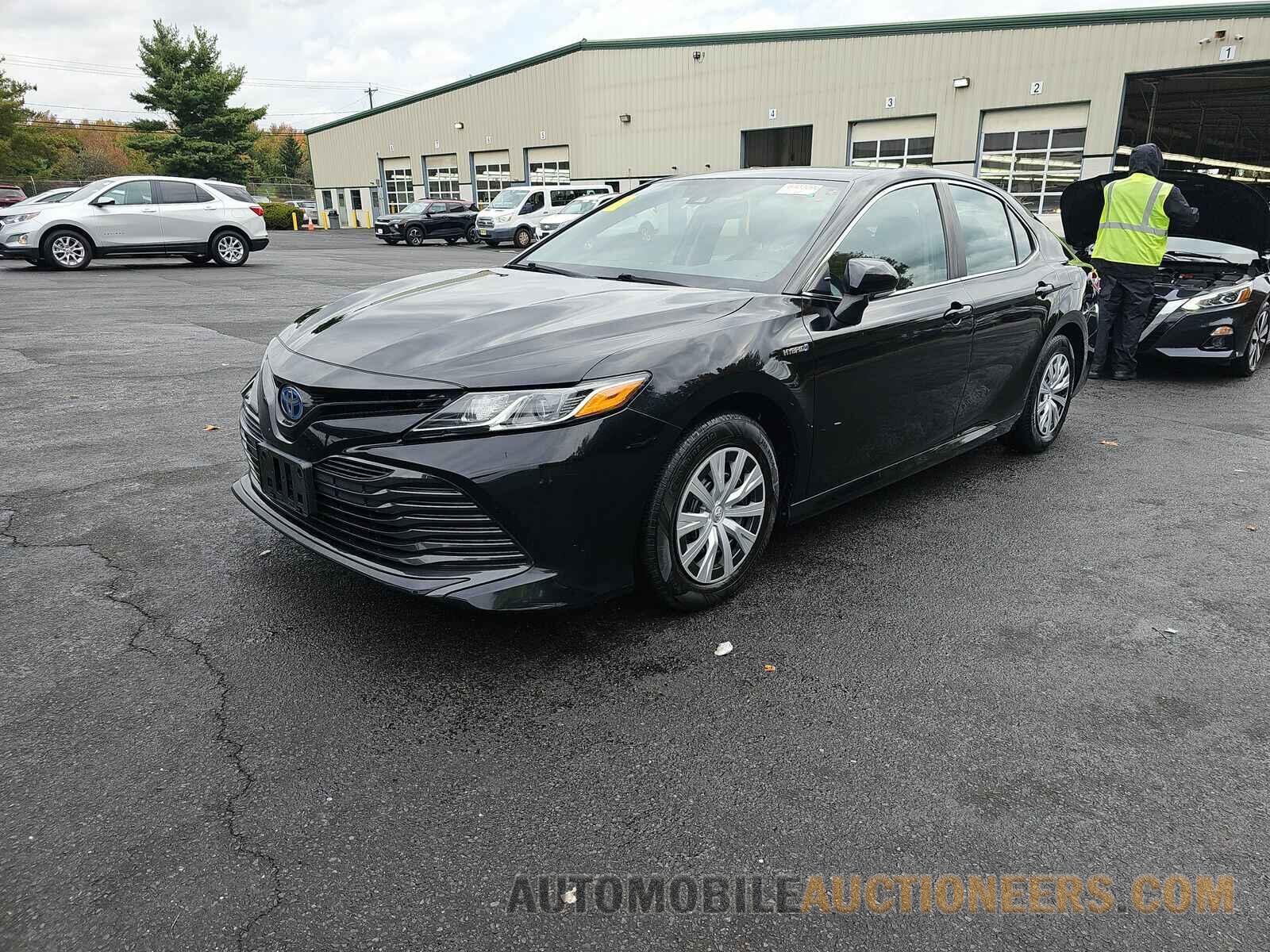 4T1B31HK6KU512011 Toyota Camry Hybrid 2019