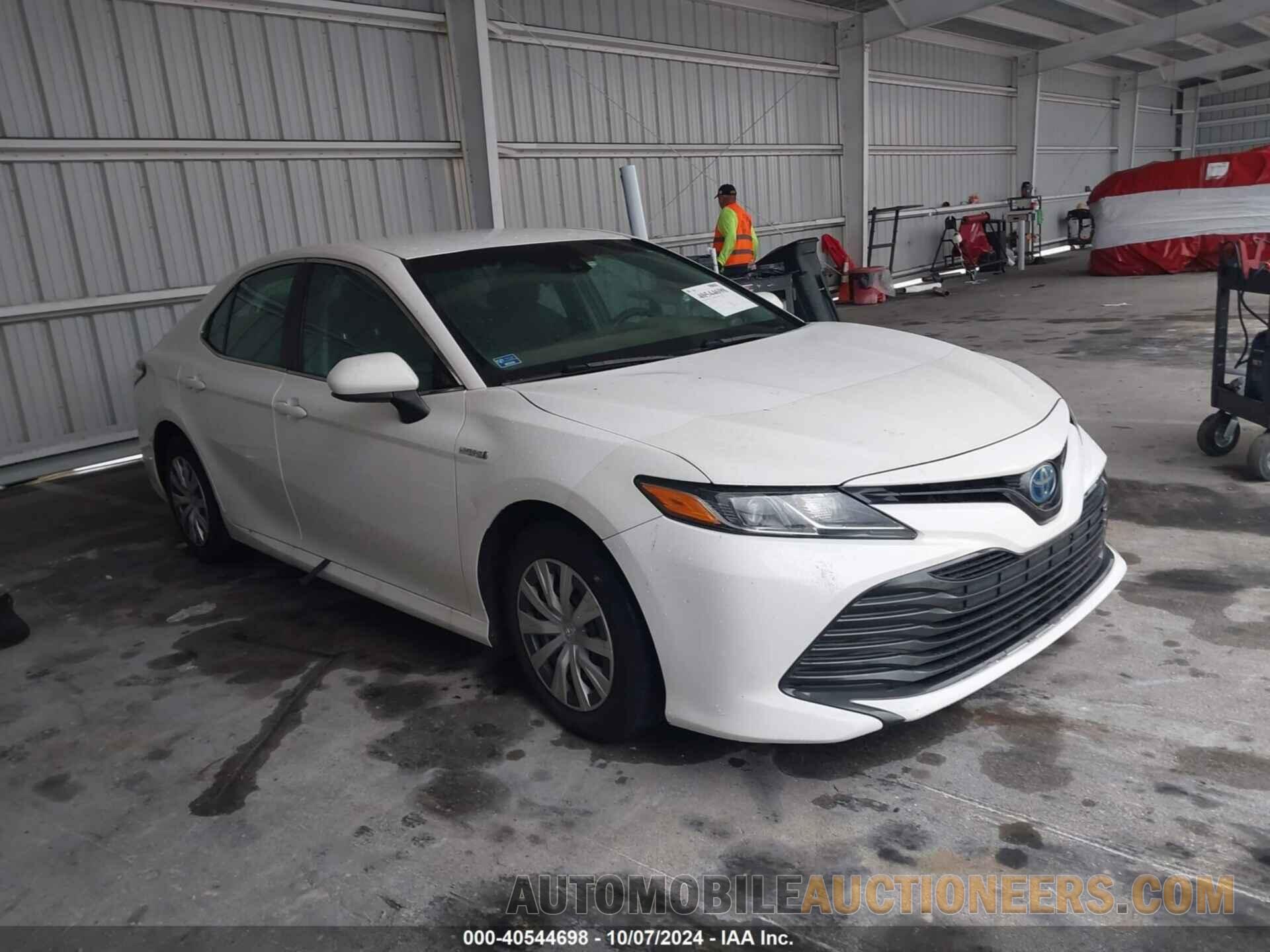 4T1B31HK8JU505625 TOYOTA CAMRY HYBRID 2018