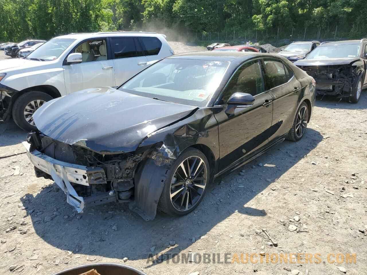 4T1B61HK0JU025621 TOYOTA CAMRY 2018