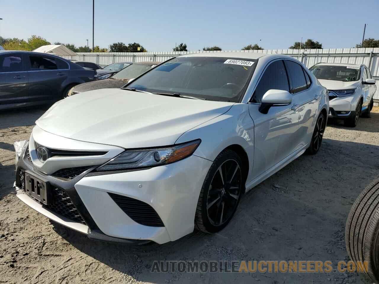 4T1B61HK0JU076682 TOYOTA CAMRY 2018