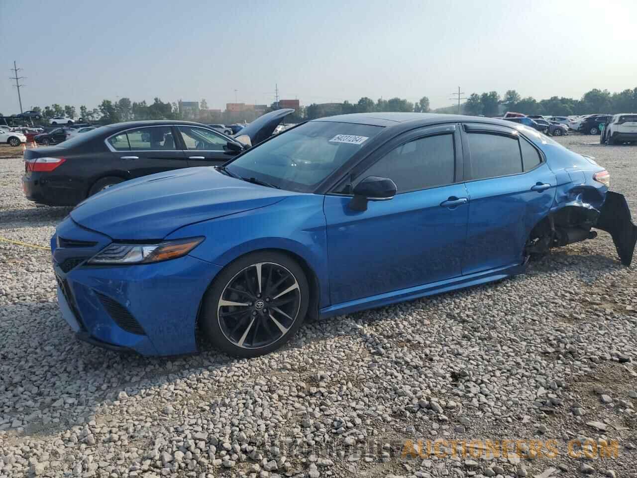 4T1B61HK0JU079856 TOYOTA CAMRY 2018