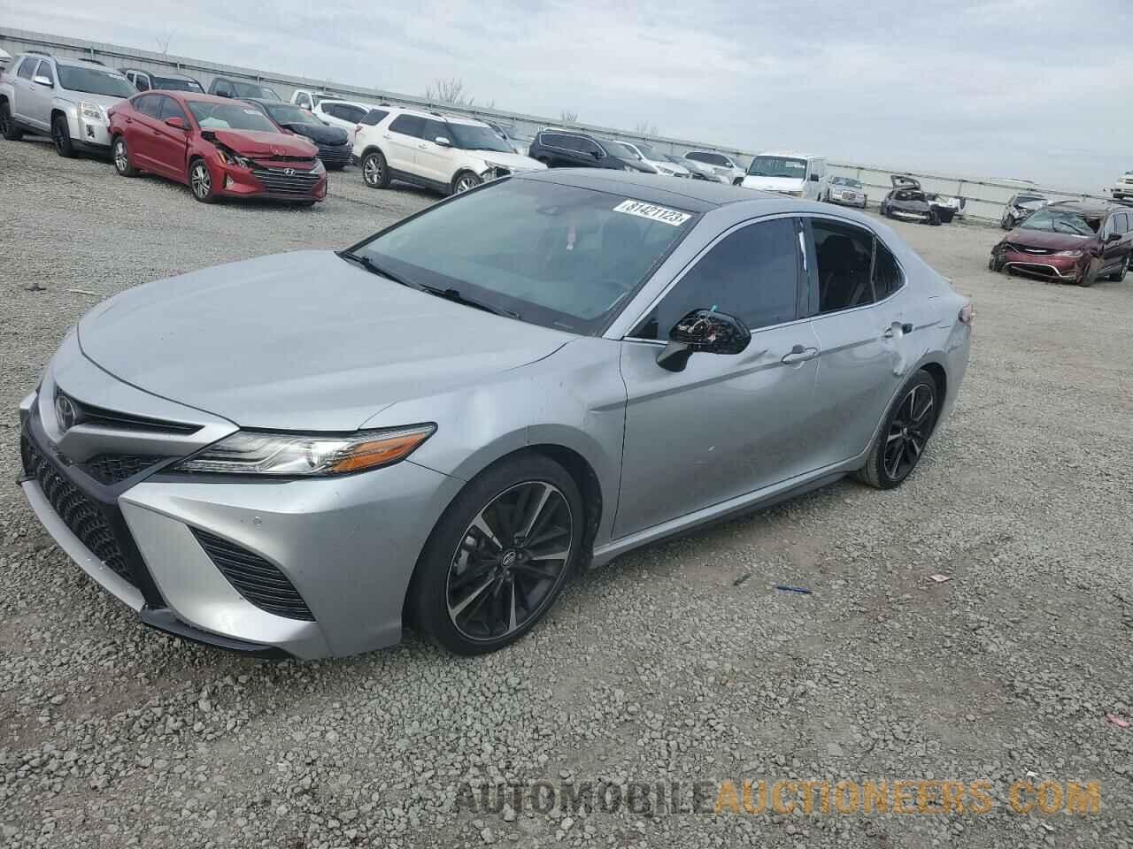 4T1B61HK0JU111995 TOYOTA CAMRY 2018