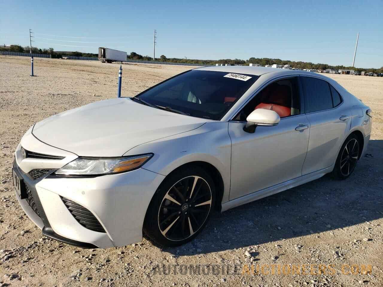 4T1B61HK0JU118851 TOYOTA CAMRY 2018