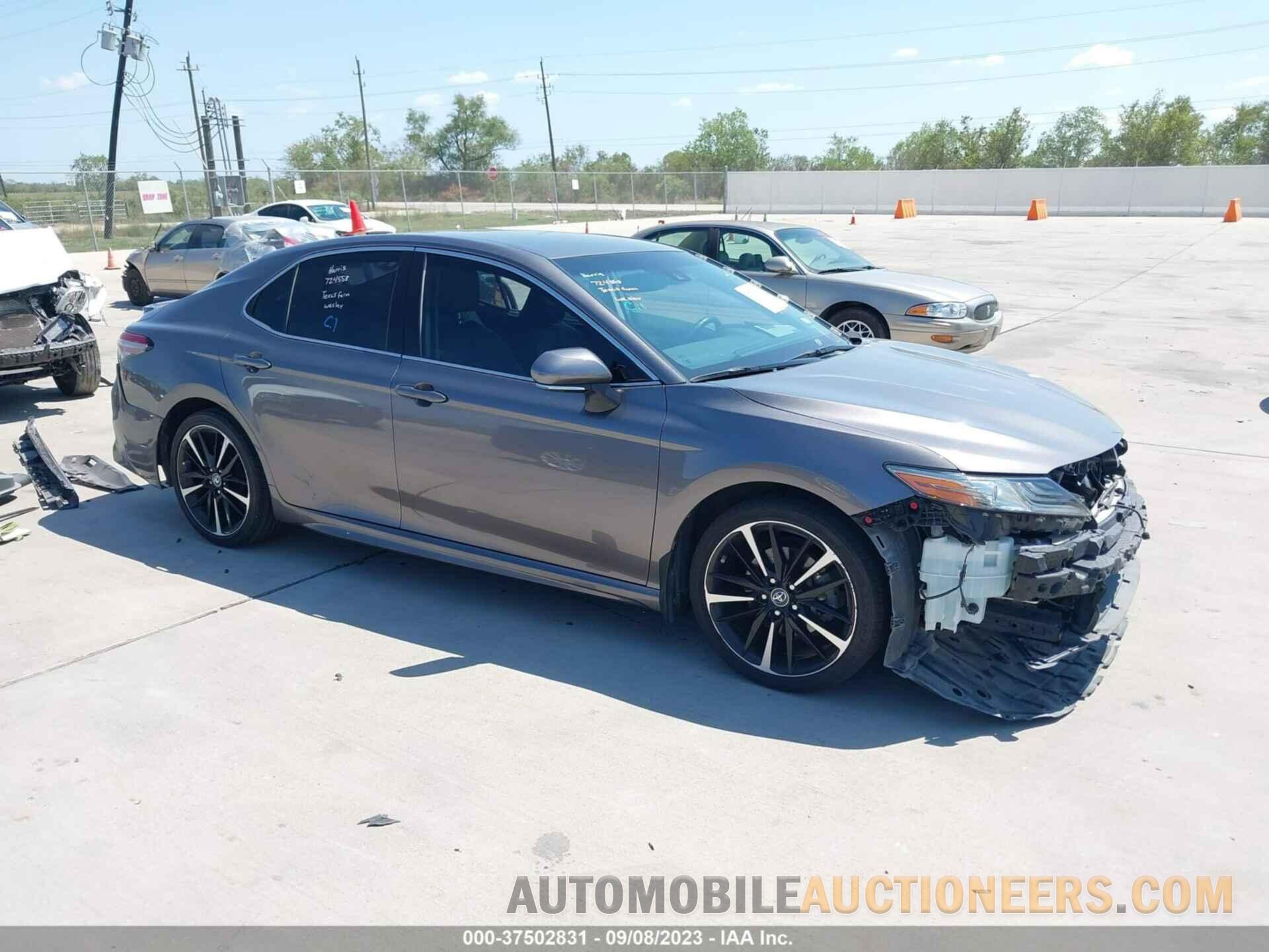 4T1B61HK0JU123533 TOYOTA CAMRY 2018