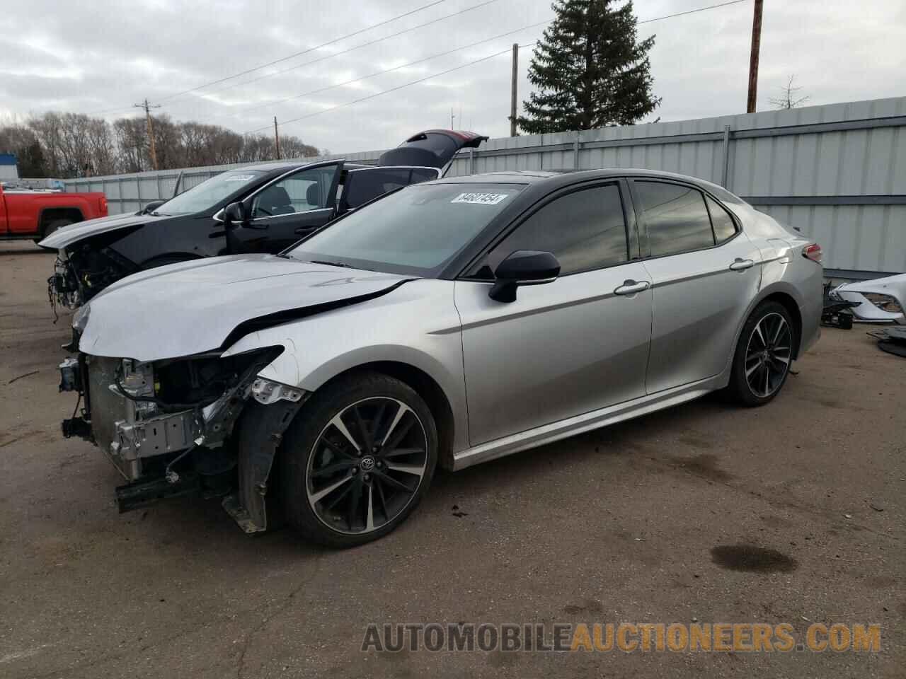 4T1B61HK0JU158590 TOYOTA CAMRY 2018