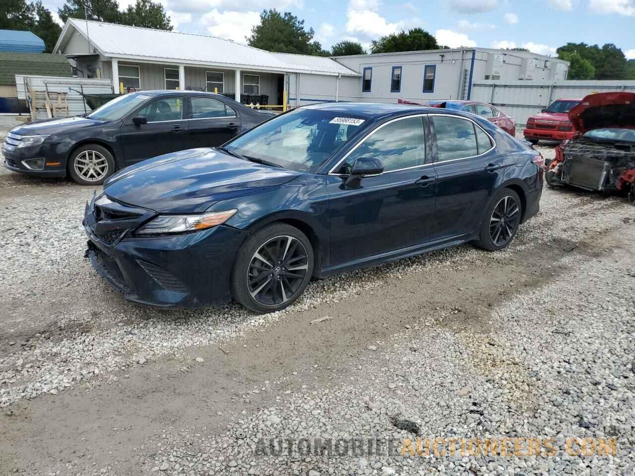 4T1B61HK0JU510924 TOYOTA CAMRY 2018