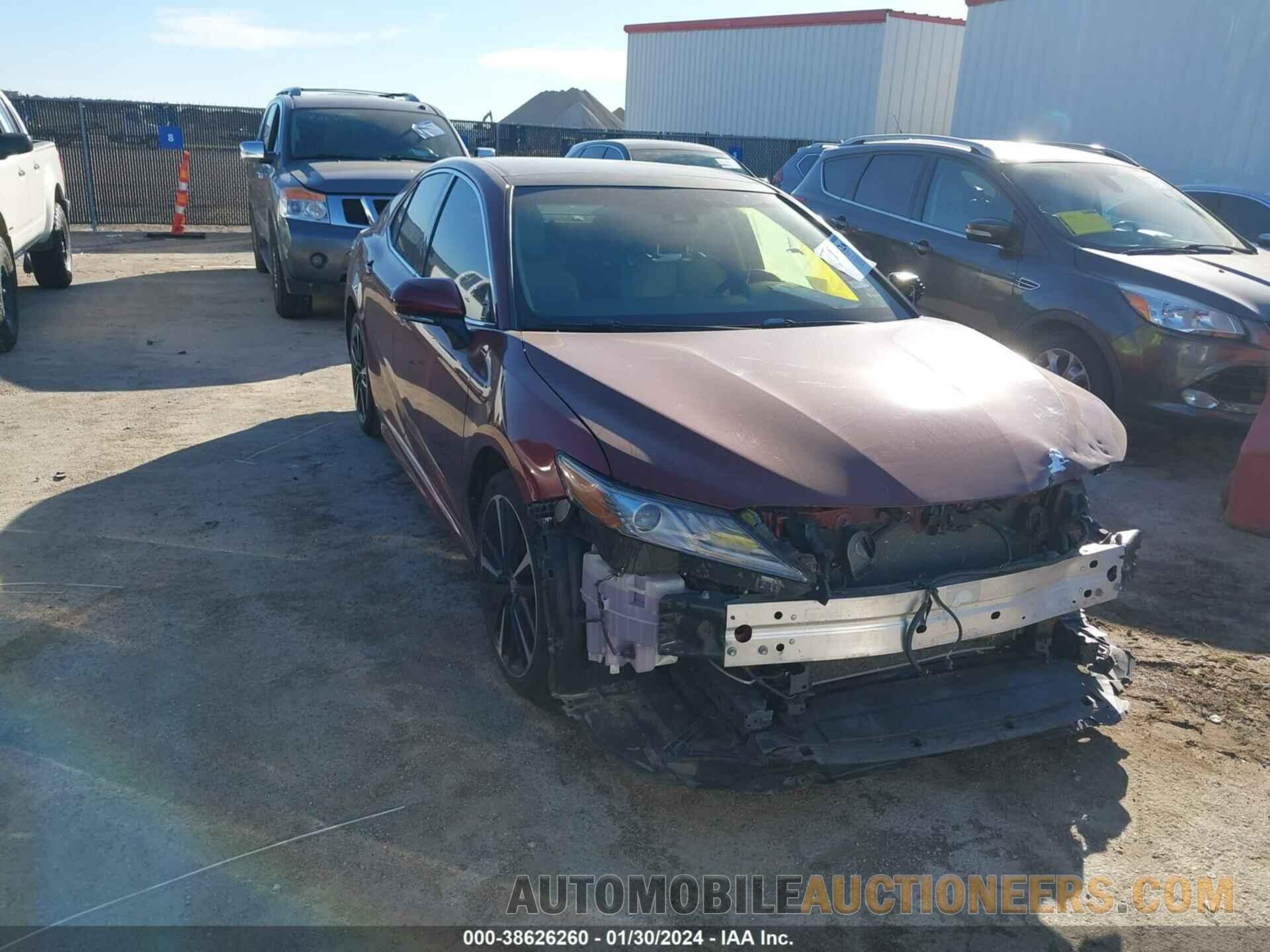 4T1B61HK0JU545298 TOYOTA CAMRY 2018