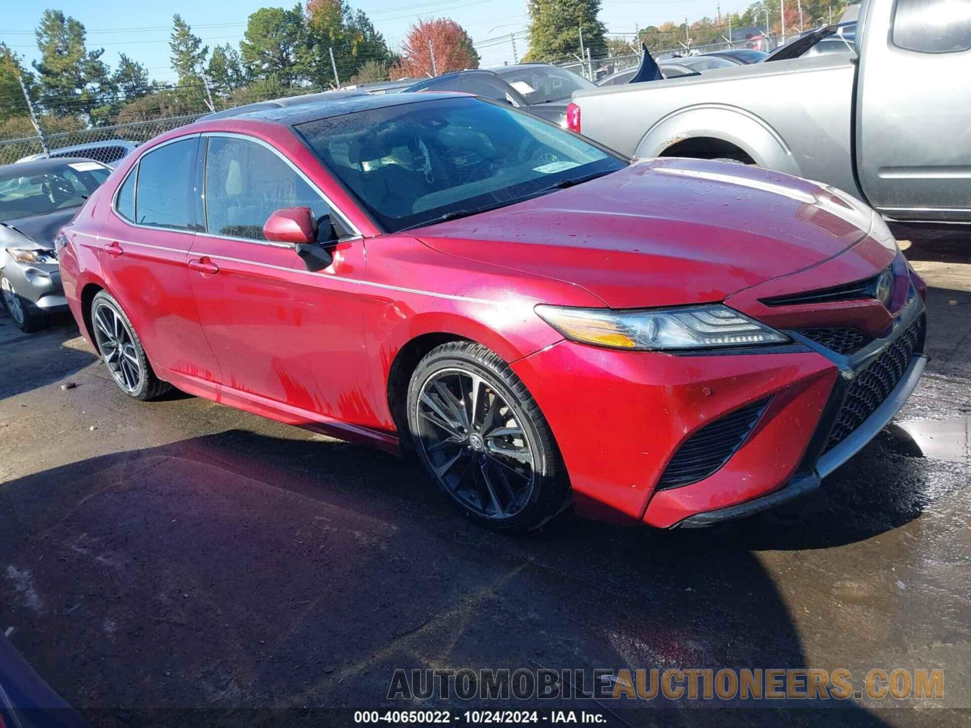 4T1B61HK0JU584165 TOYOTA CAMRY 2018