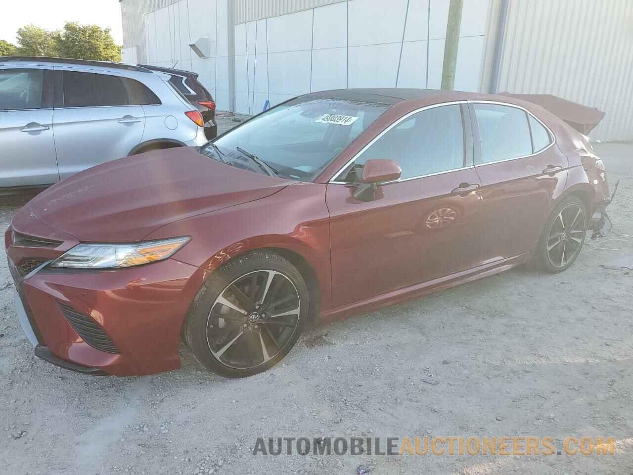 4T1B61HK0JU648172 TOYOTA CAMRY 2018