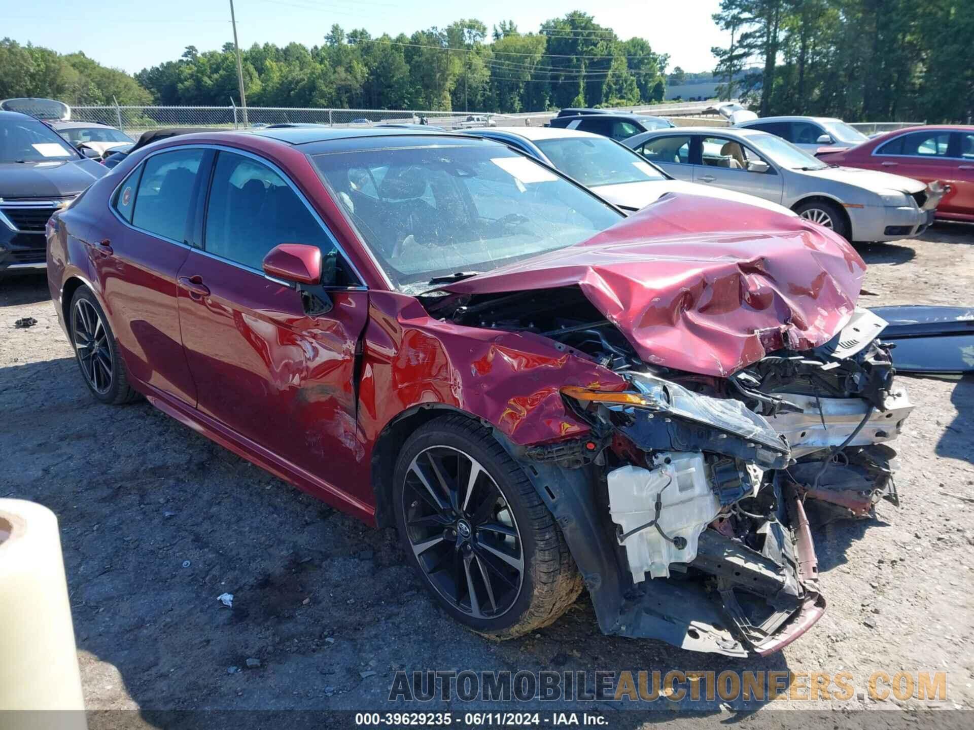 4T1B61HK0JU649967 TOYOTA CAMRY 2018