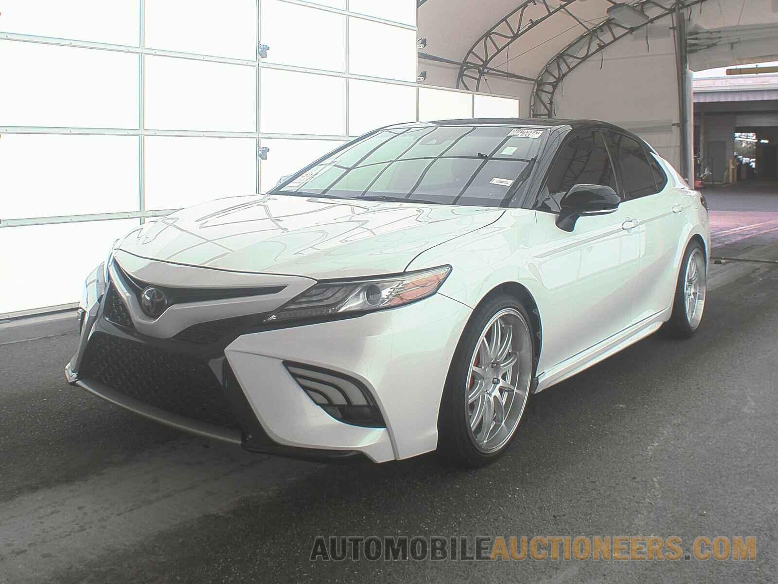 4T1B61HK0KU284336 Toyota Camry 2019