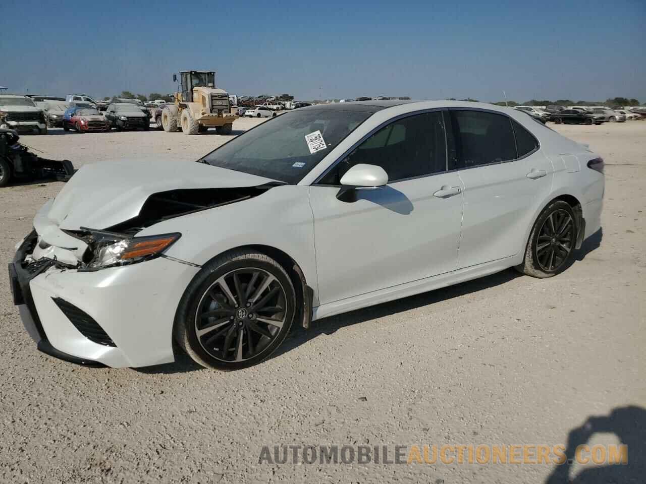 4T1B61HK1JU029239 TOYOTA CAMRY 2018