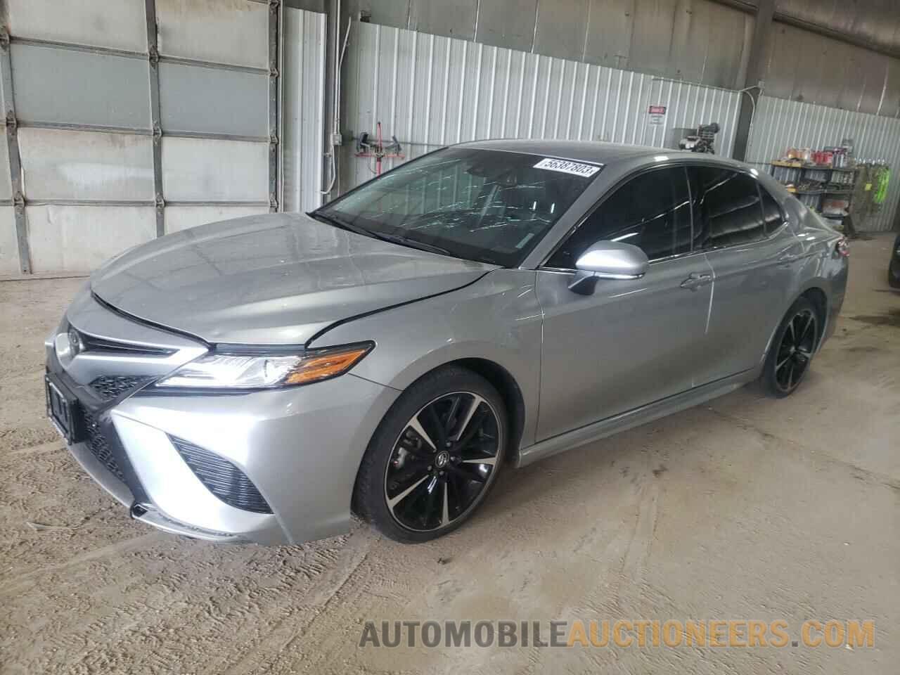 4T1B61HK1JU037843 TOYOTA CAMRY 2018