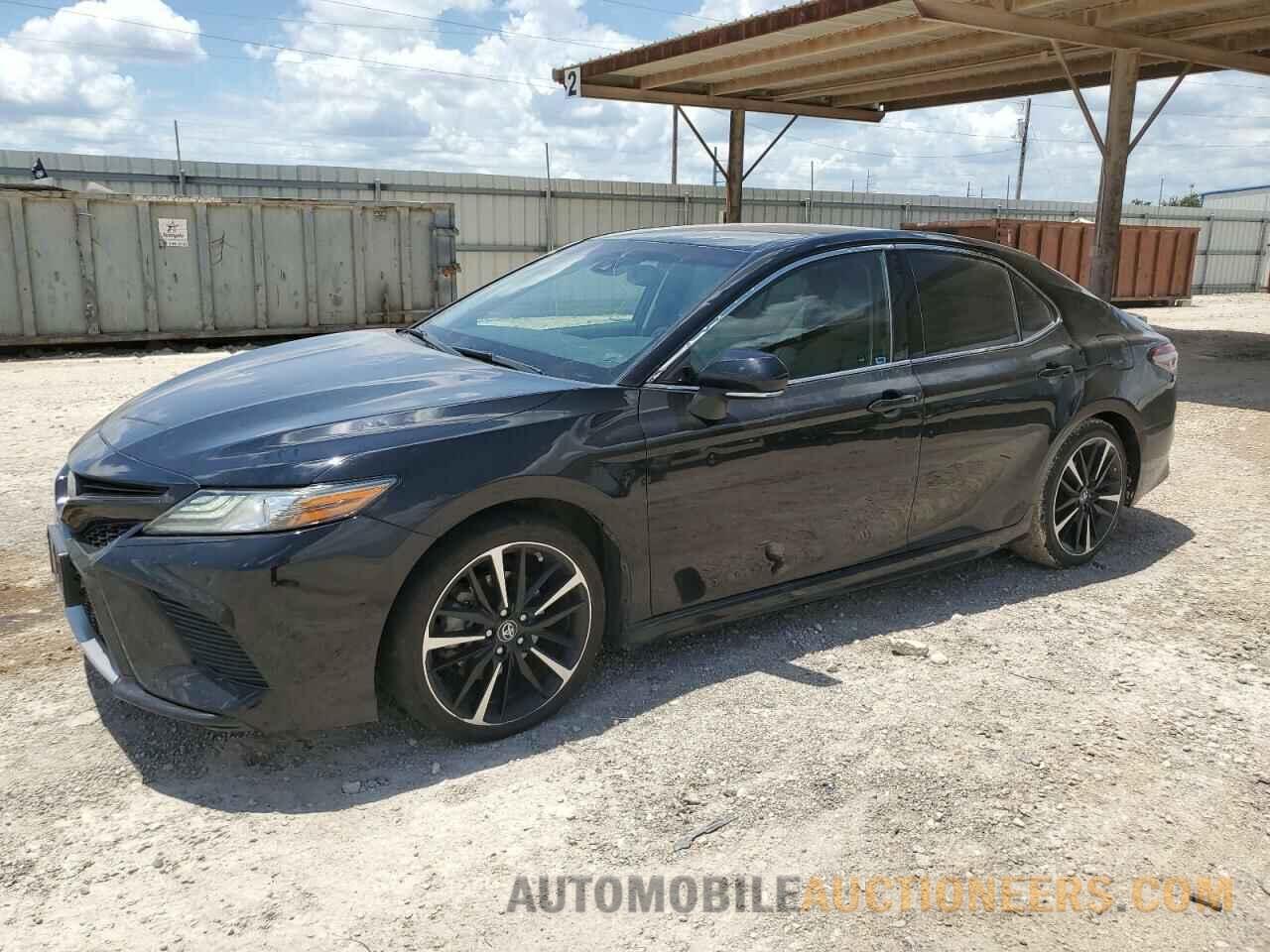 4T1B61HK1JU039740 TOYOTA CAMRY 2018