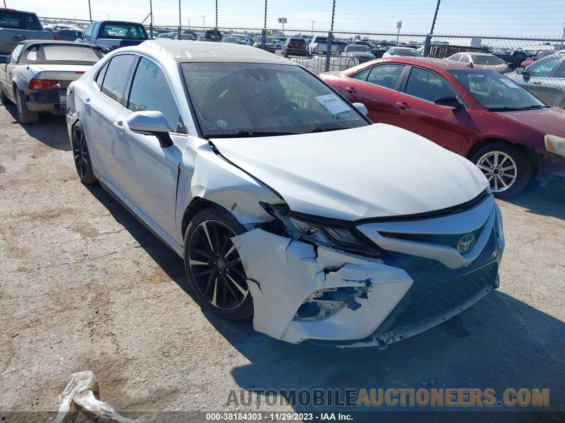 4T1B61HK1JU042959 TOYOTA CAMRY 2018