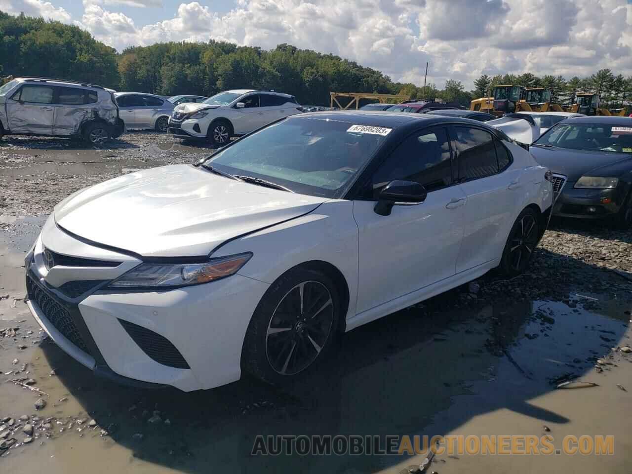 4T1B61HK1JU084645 TOYOTA CAMRY 2018