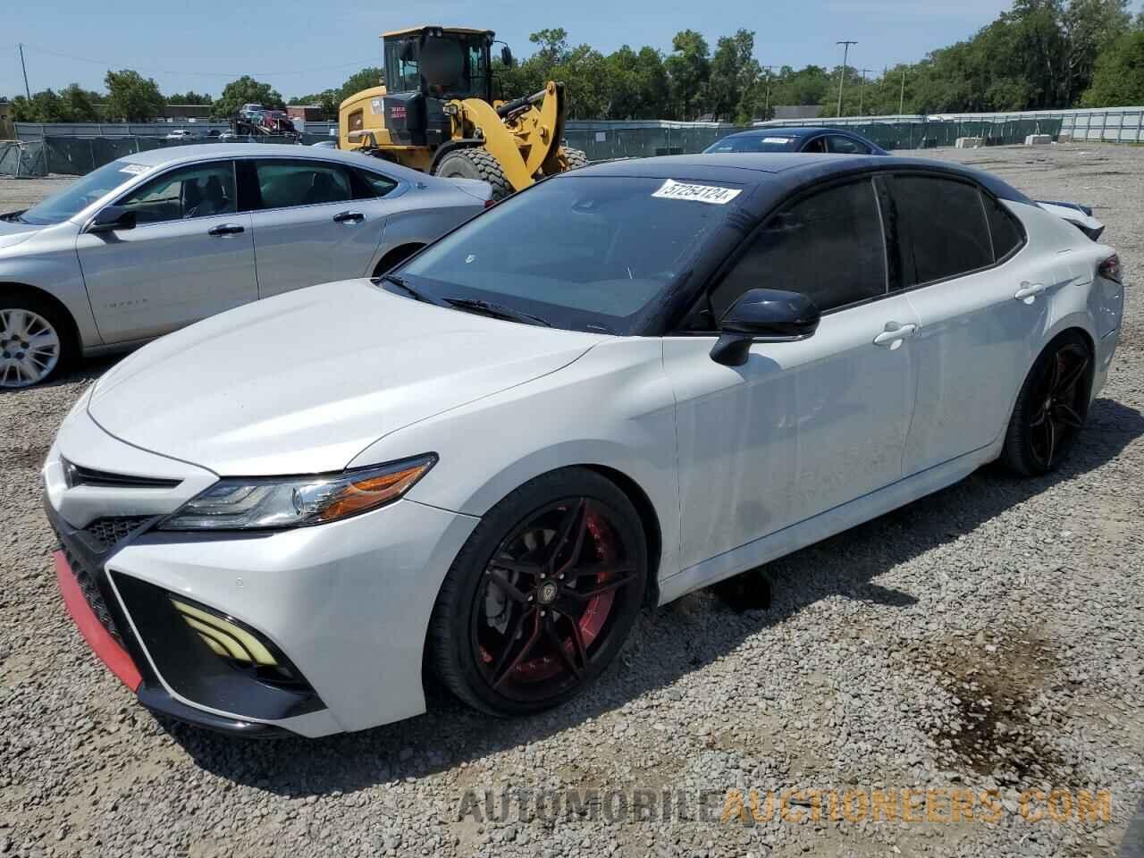 4T1B61HK1JU086055 TOYOTA CAMRY 2018