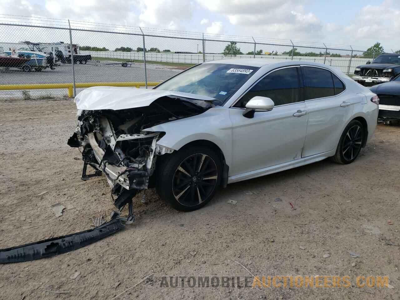 4T1B61HK1JU086086 TOYOTA CAMRY 2018