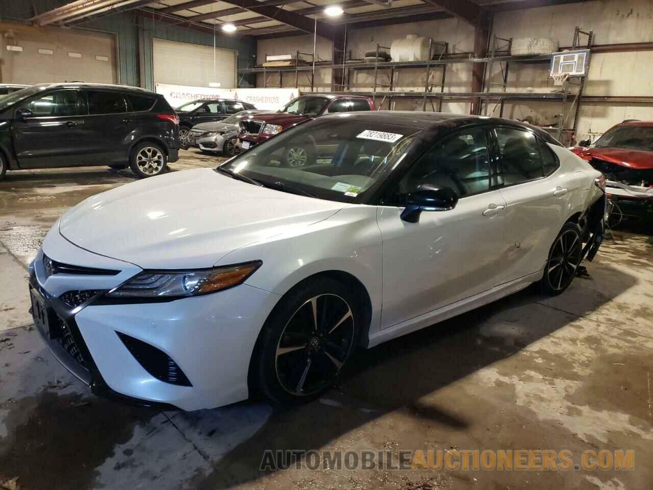 4T1B61HK1JU093099 TOYOTA CAMRY 2018