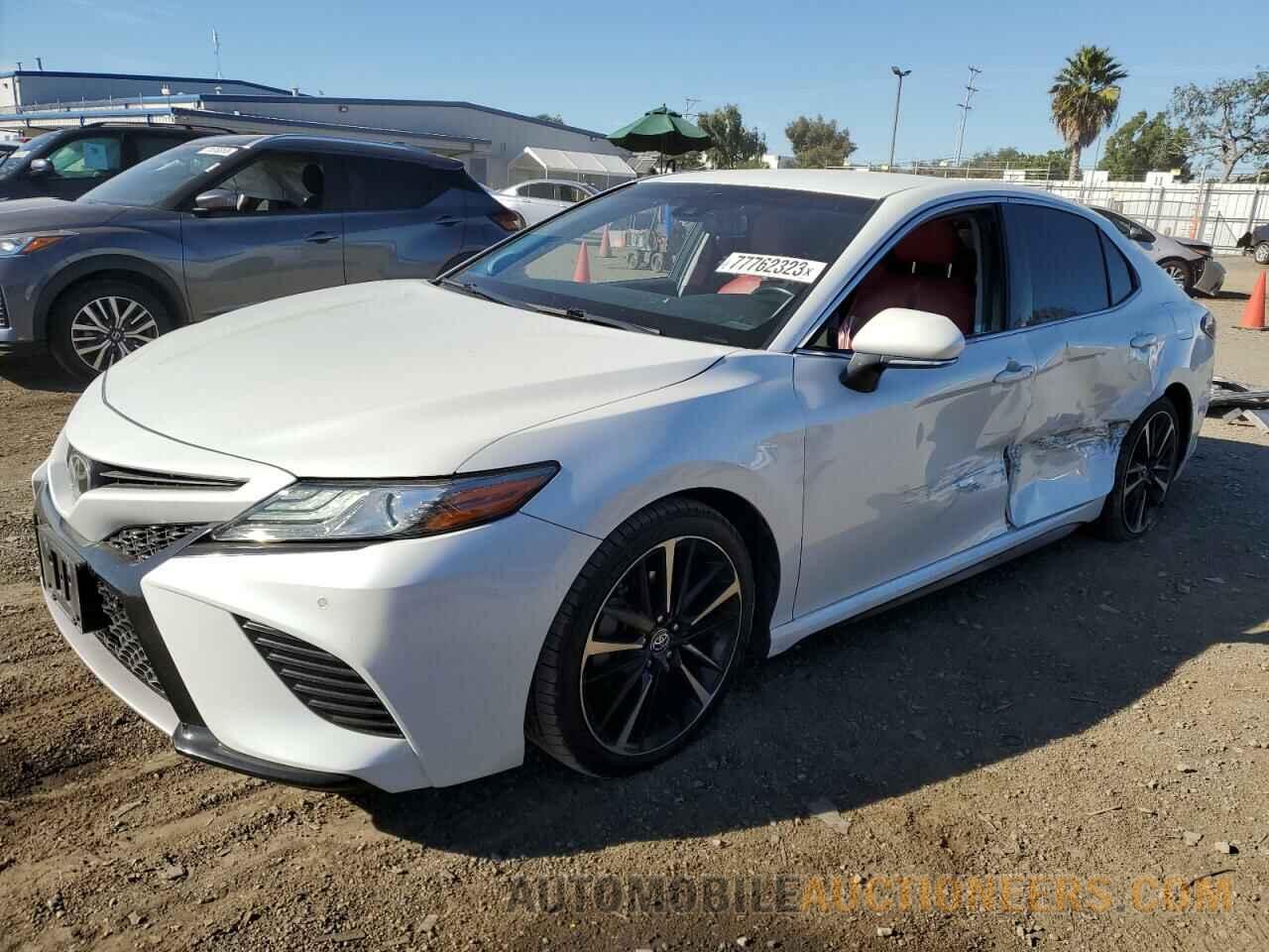 4T1B61HK1JU096374 TOYOTA CAMRY 2018