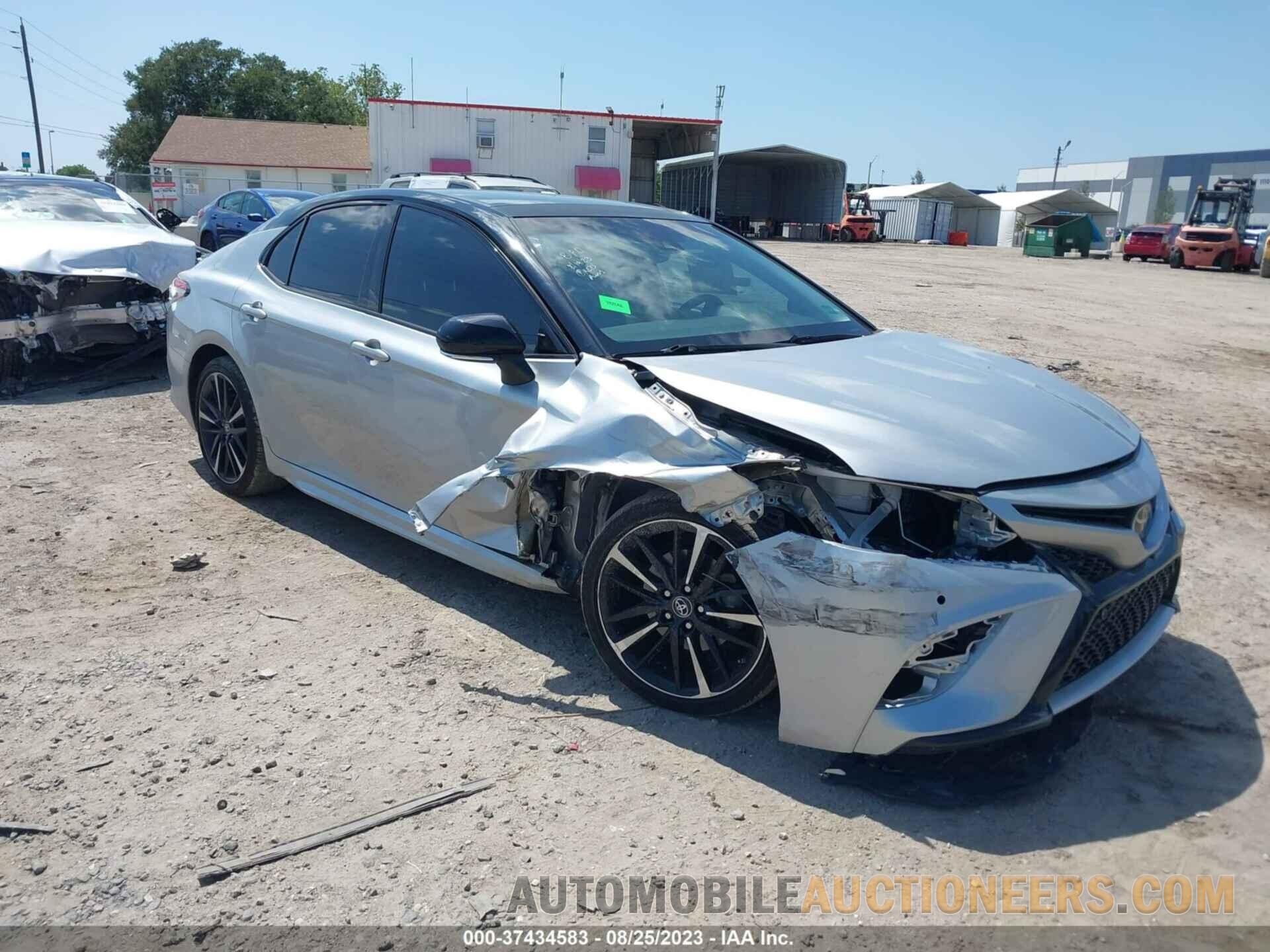 4T1B61HK1JU102884 TOYOTA CAMRY 2018