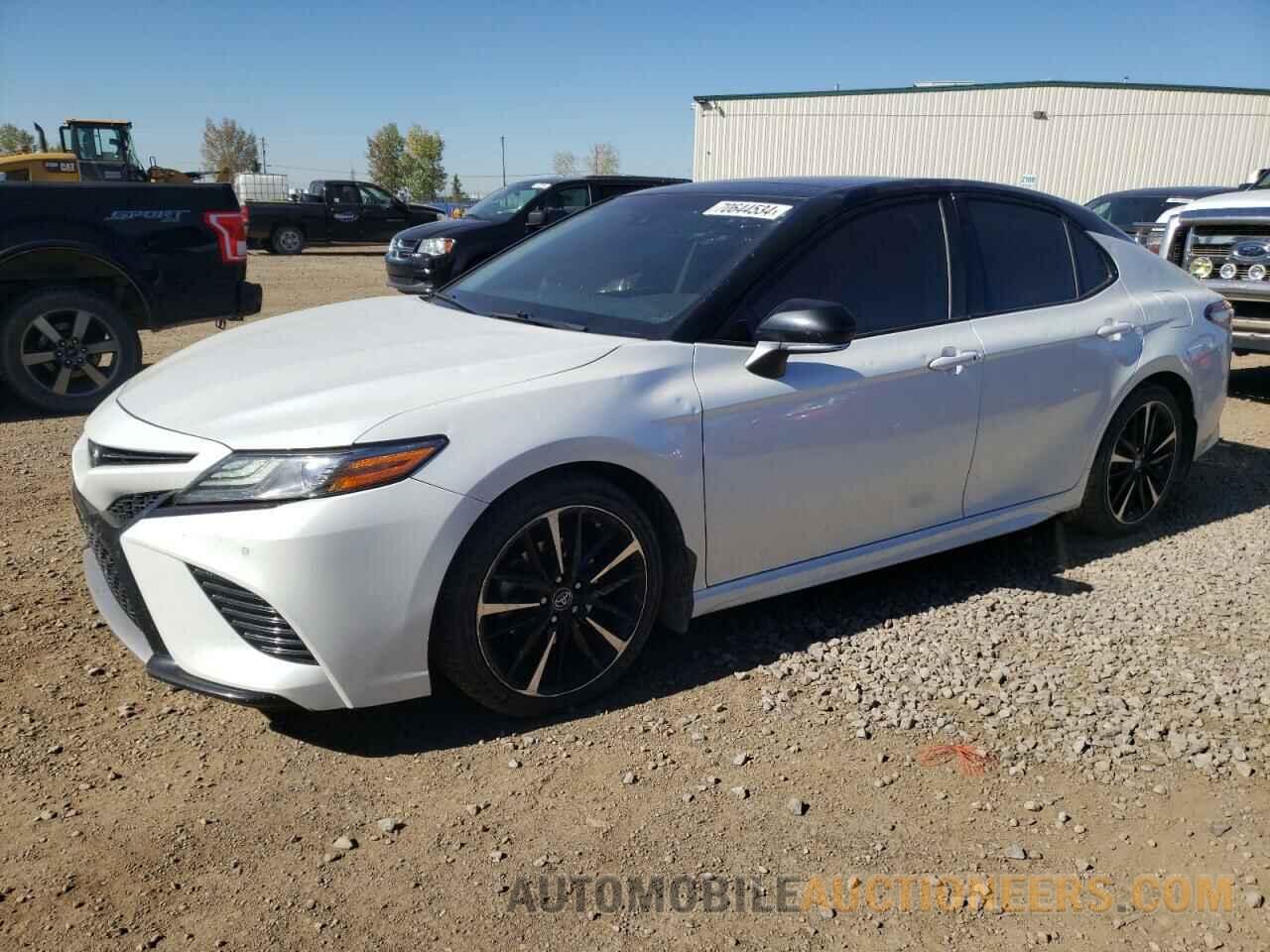 4T1B61HK1JU109415 TOYOTA CAMRY 2018