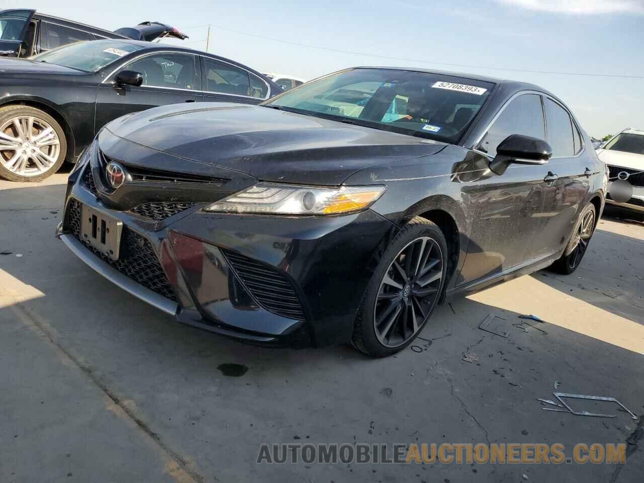 4T1B61HK1JU118616 TOYOTA CAMRY 2018