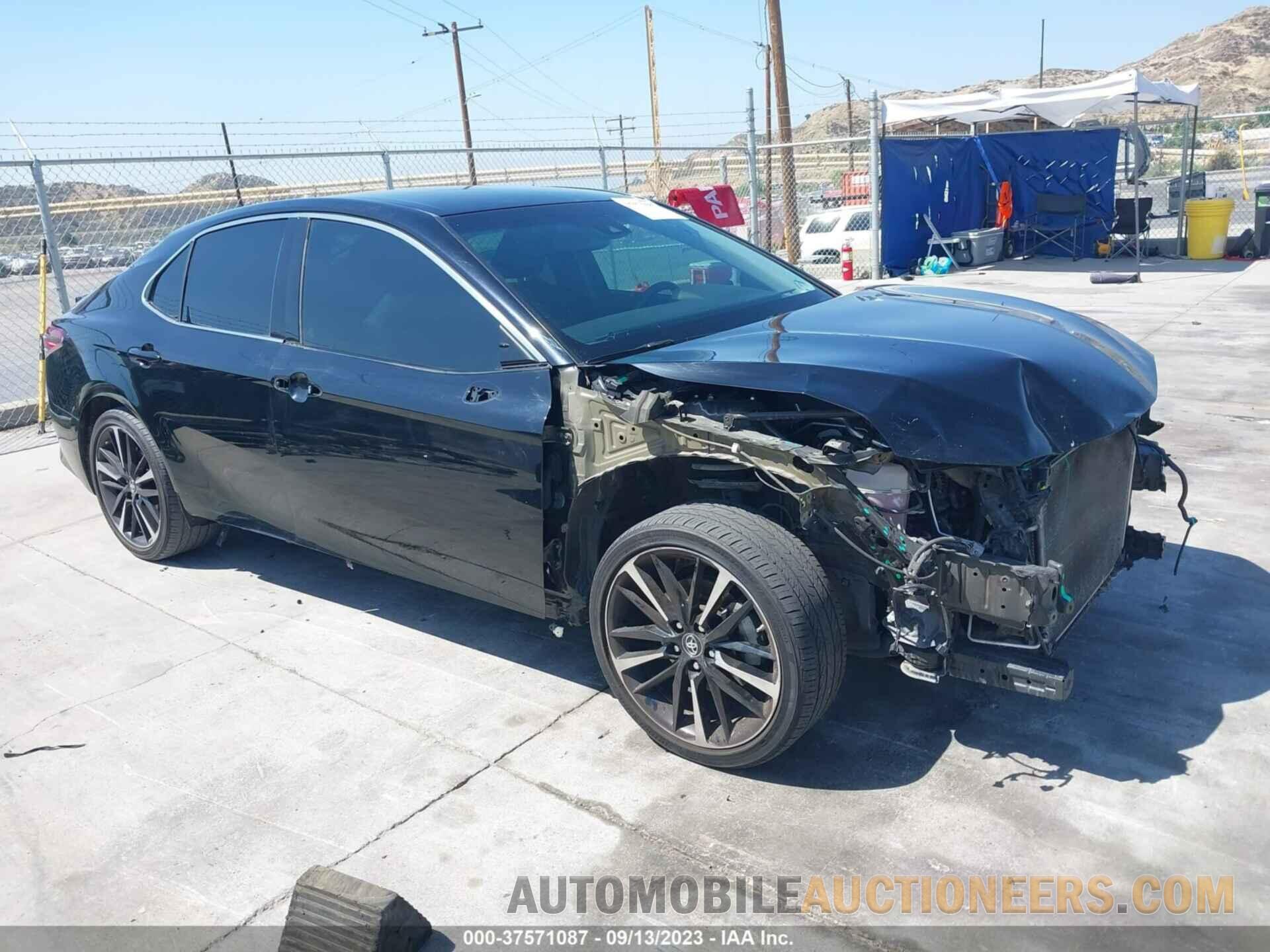 4T1B61HK1JU122357 TOYOTA CAMRY 2018