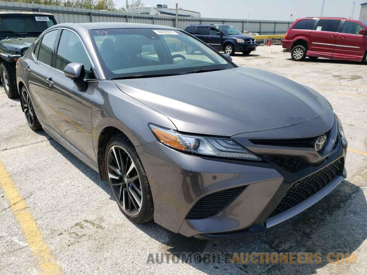 4T1B61HK1JU123525 TOYOTA CAMRY 2018