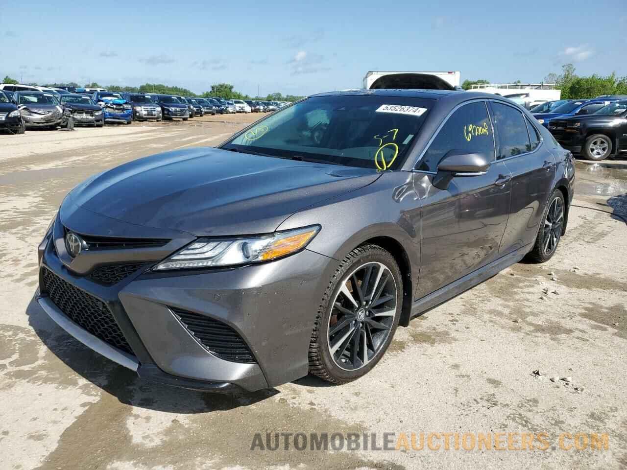 4T1B61HK1JU126389 TOYOTA CAMRY 2018