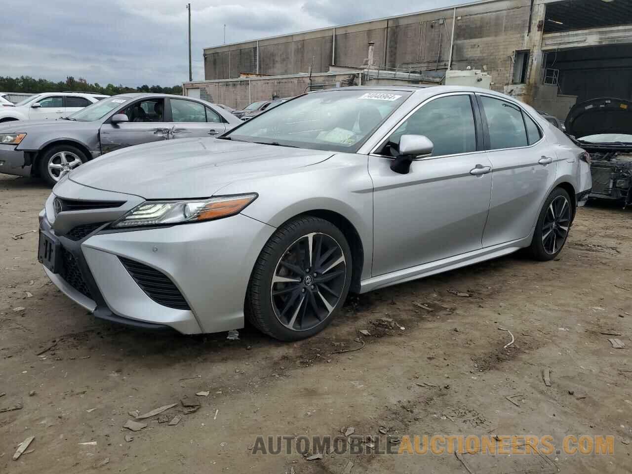 4T1B61HK1JU140969 TOYOTA CAMRY 2018