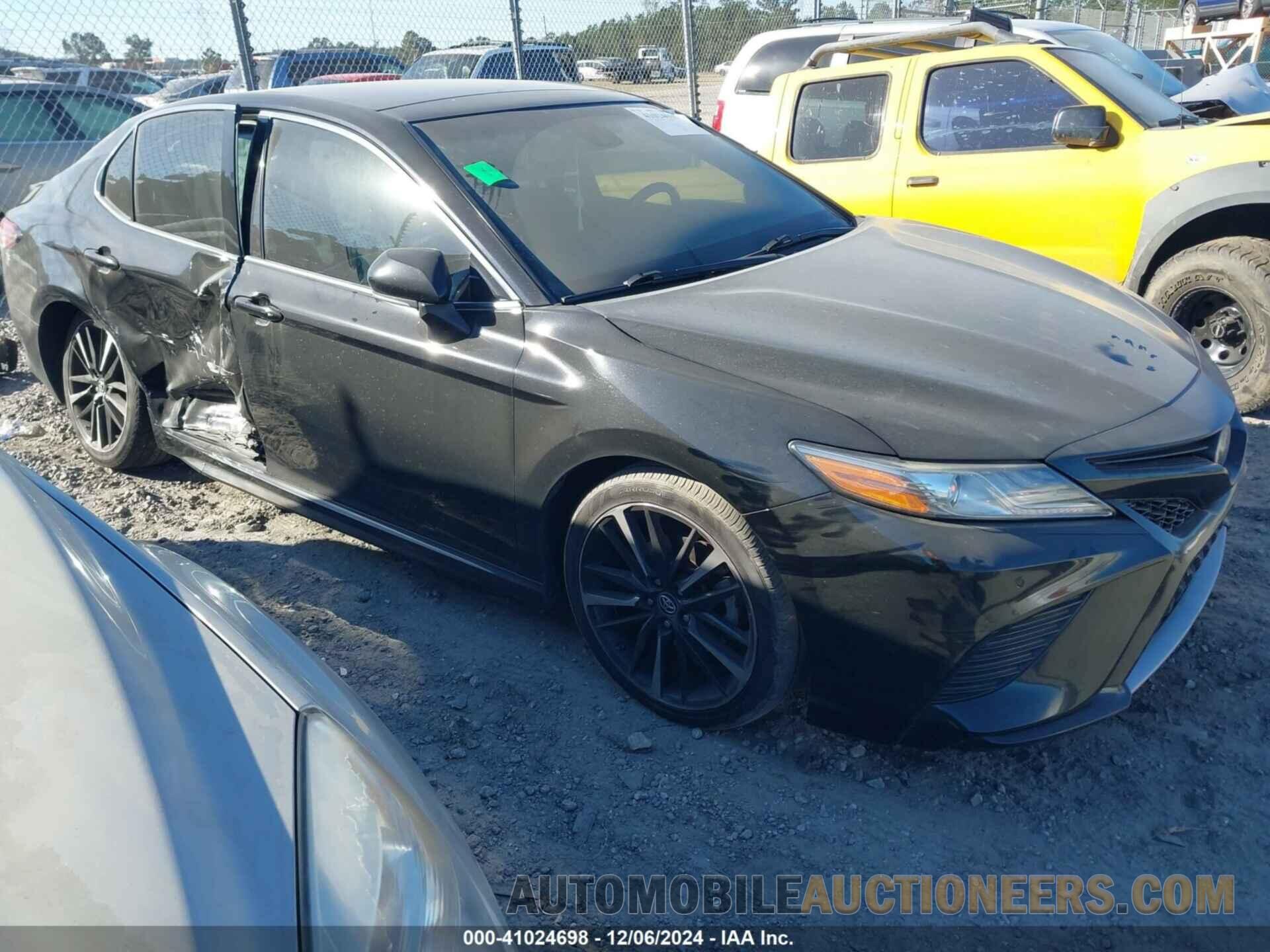 4T1B61HK1JU155407 TOYOTA CAMRY 2018