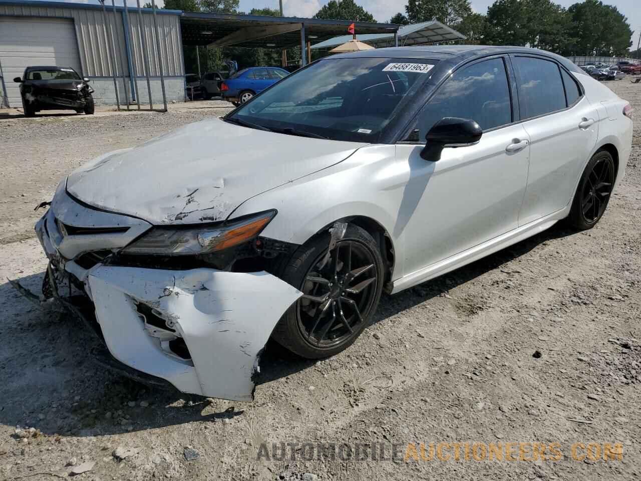 4T1B61HK1JU156329 TOYOTA CAMRY 2018