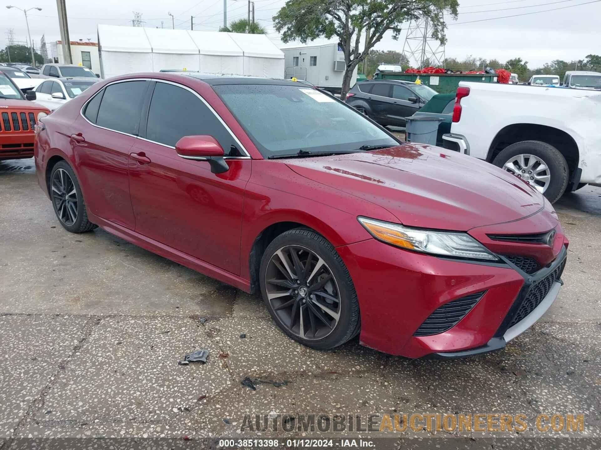 4T1B61HK1JU503819 TOYOTA CAMRY 2018