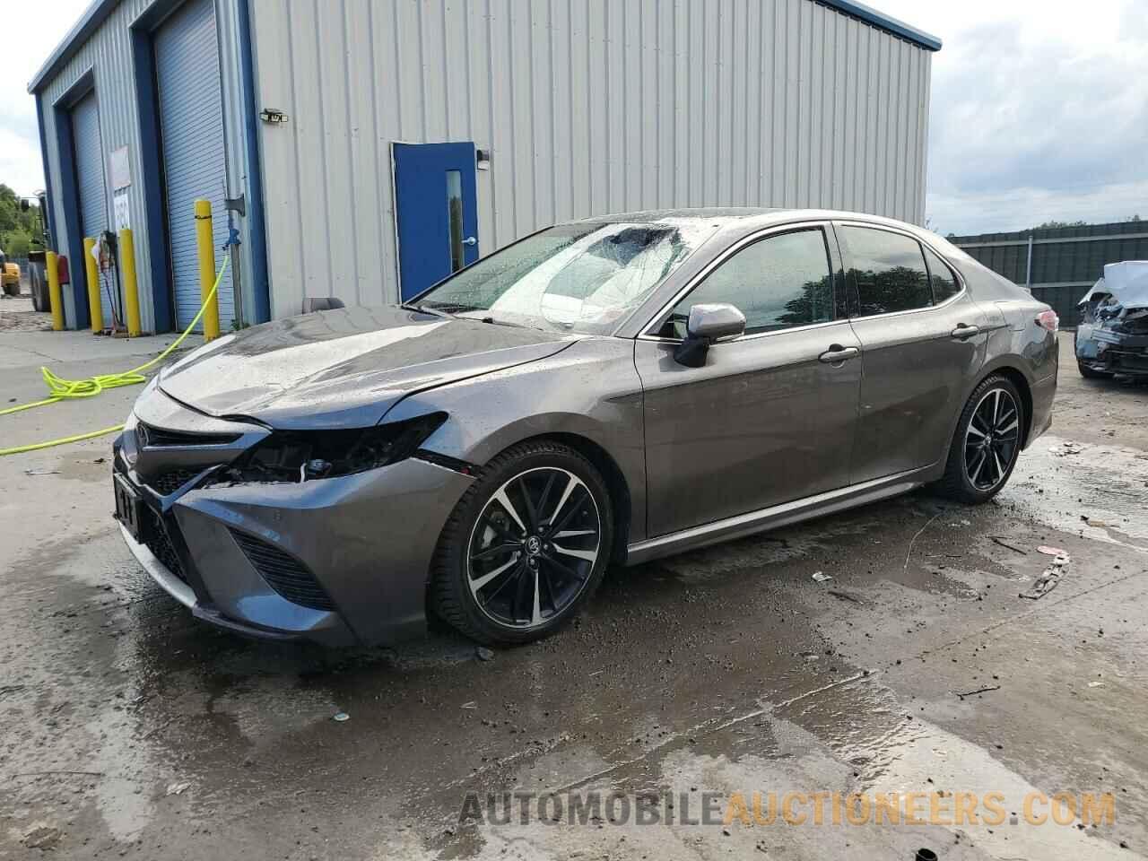 4T1B61HK1JU506963 TOYOTA CAMRY 2018