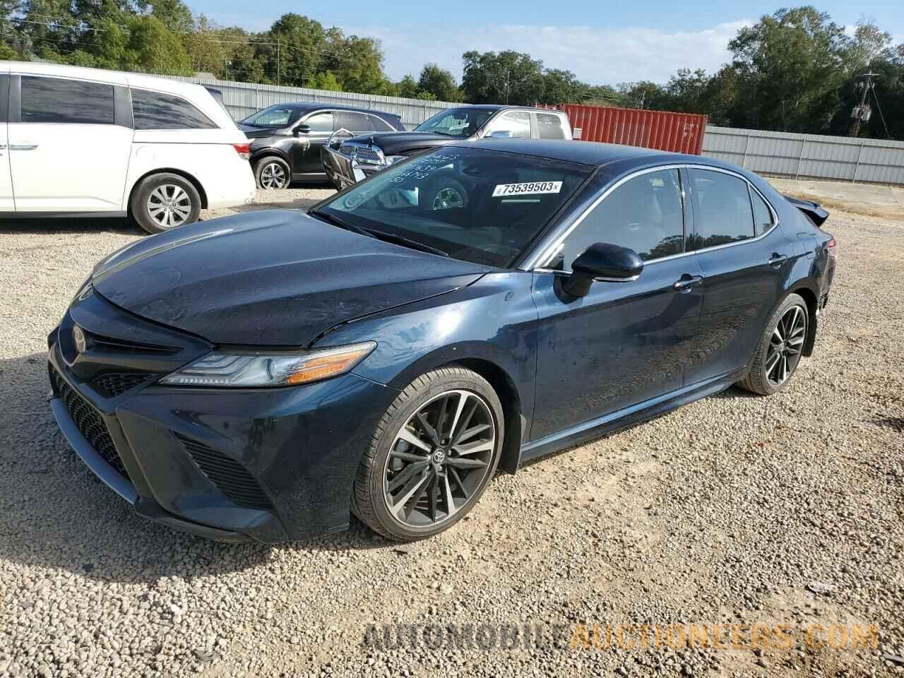 4T1B61HK1JU566743 TOYOTA CAMRY 2018