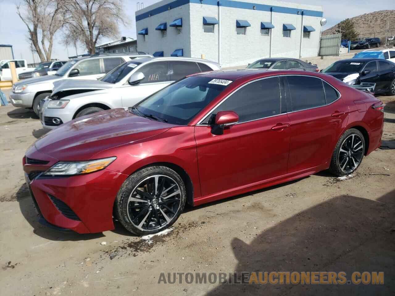 4T1B61HK1JU579573 TOYOTA CAMRY 2018