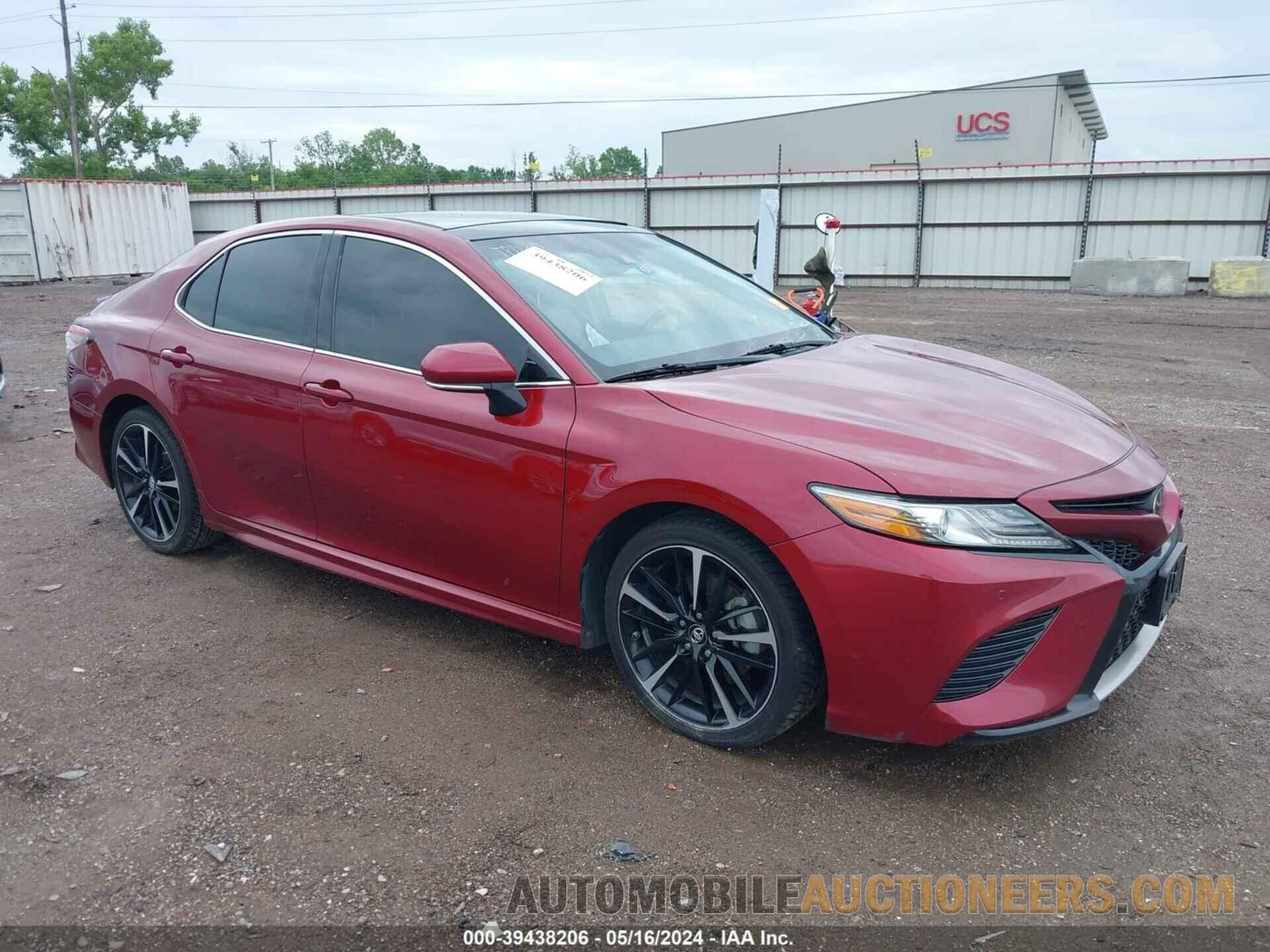 4T1B61HK1JU600647 TOYOTA CAMRY 2018