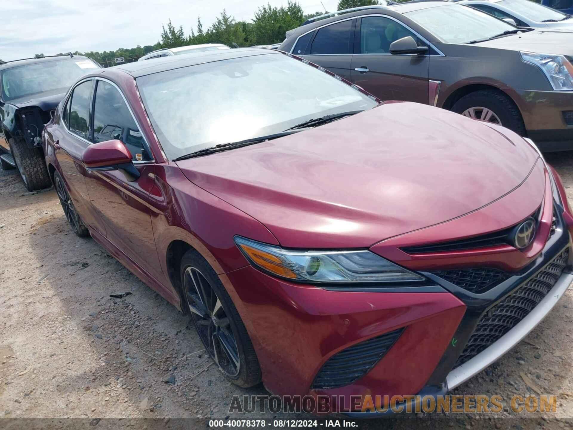 4T1B61HK1JU668818 TOYOTA CAMRY 2018