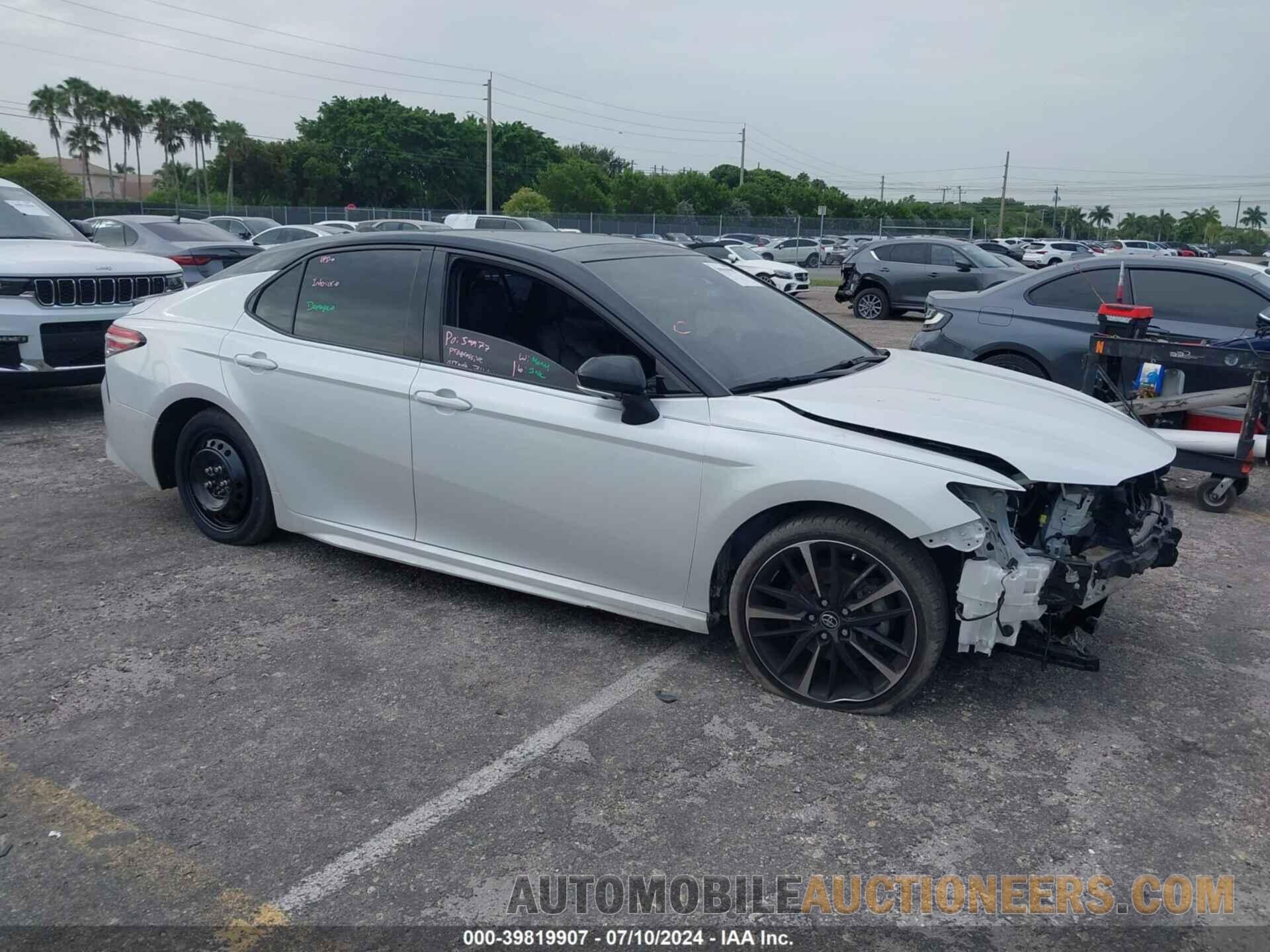 4T1B61HK2JU023787 TOYOTA CAMRY 2018