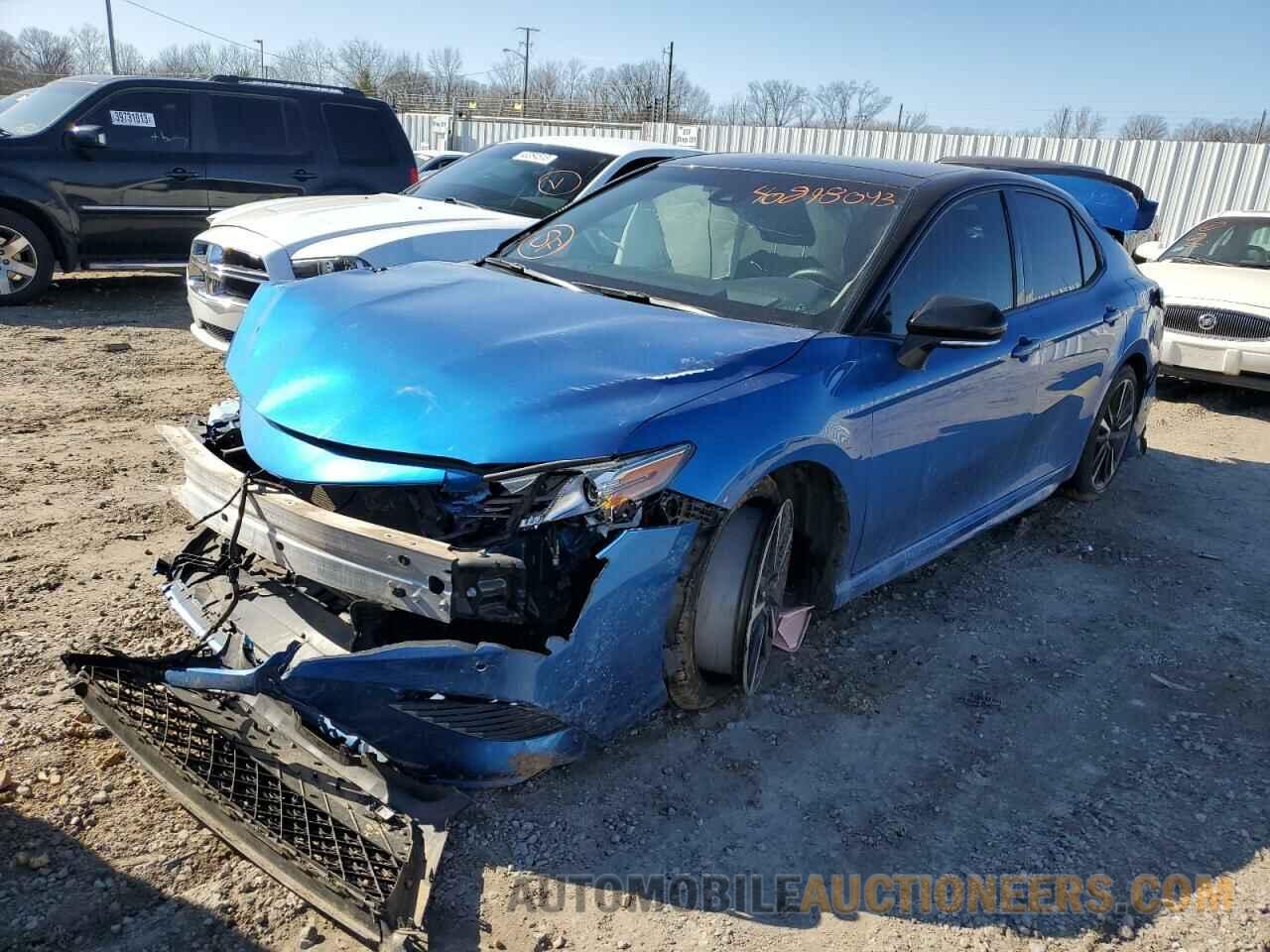 4T1B61HK2JU059981 TOYOTA CAMRY 2018