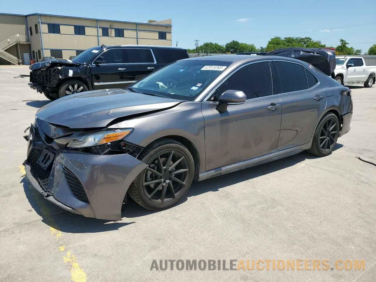 4T1B61HK2JU076778 TOYOTA CAMRY 2018