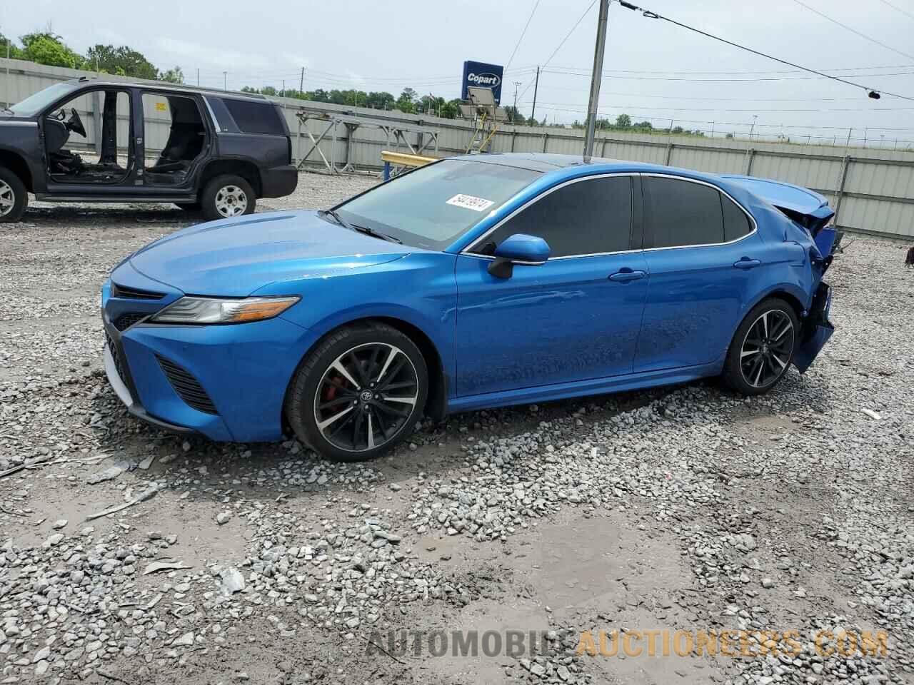 4T1B61HK2JU076957 TOYOTA CAMRY 2018