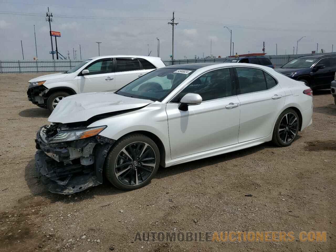 4T1B61HK2JU078952 TOYOTA CAMRY 2018