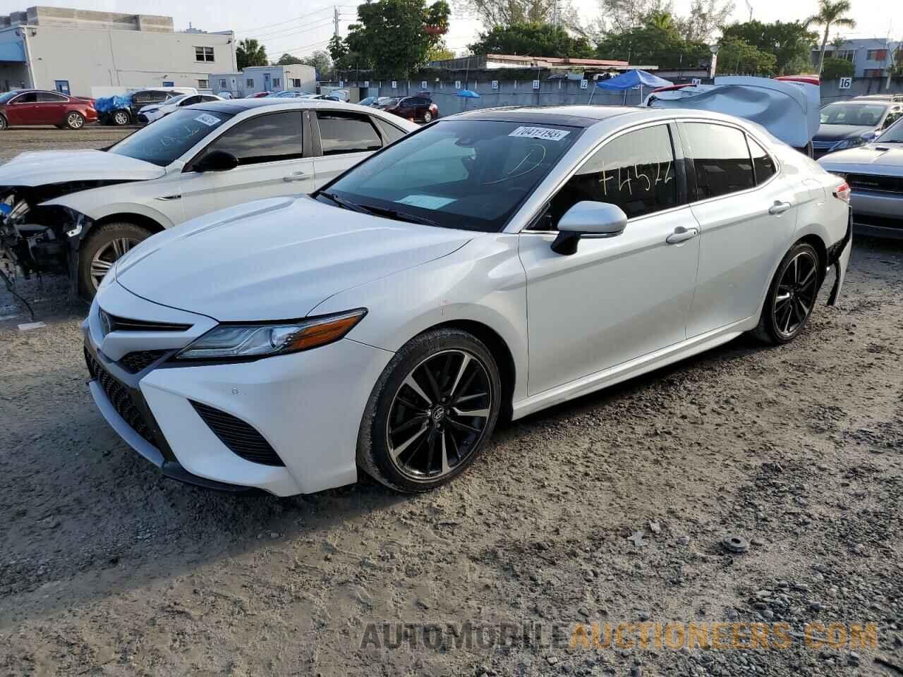 4T1B61HK2JU084685 TOYOTA CAMRY 2018