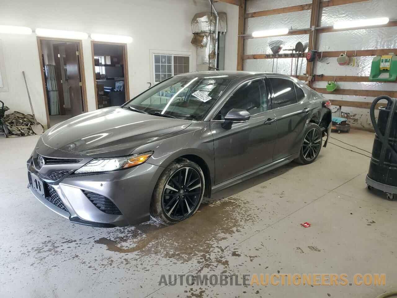 4T1B61HK2JU104773 TOYOTA CAMRY 2018