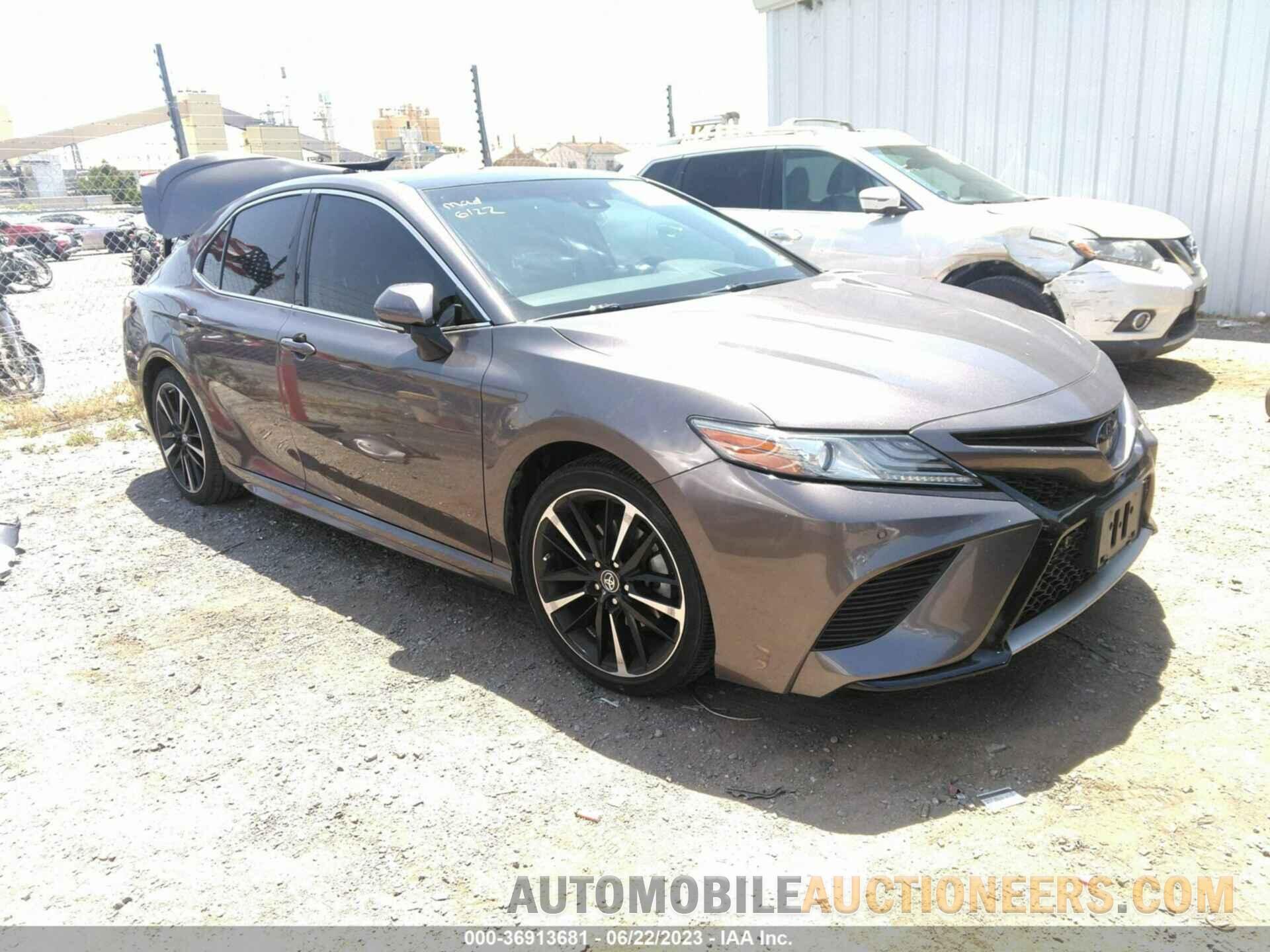 4T1B61HK2JU113215 TOYOTA CAMRY 2018