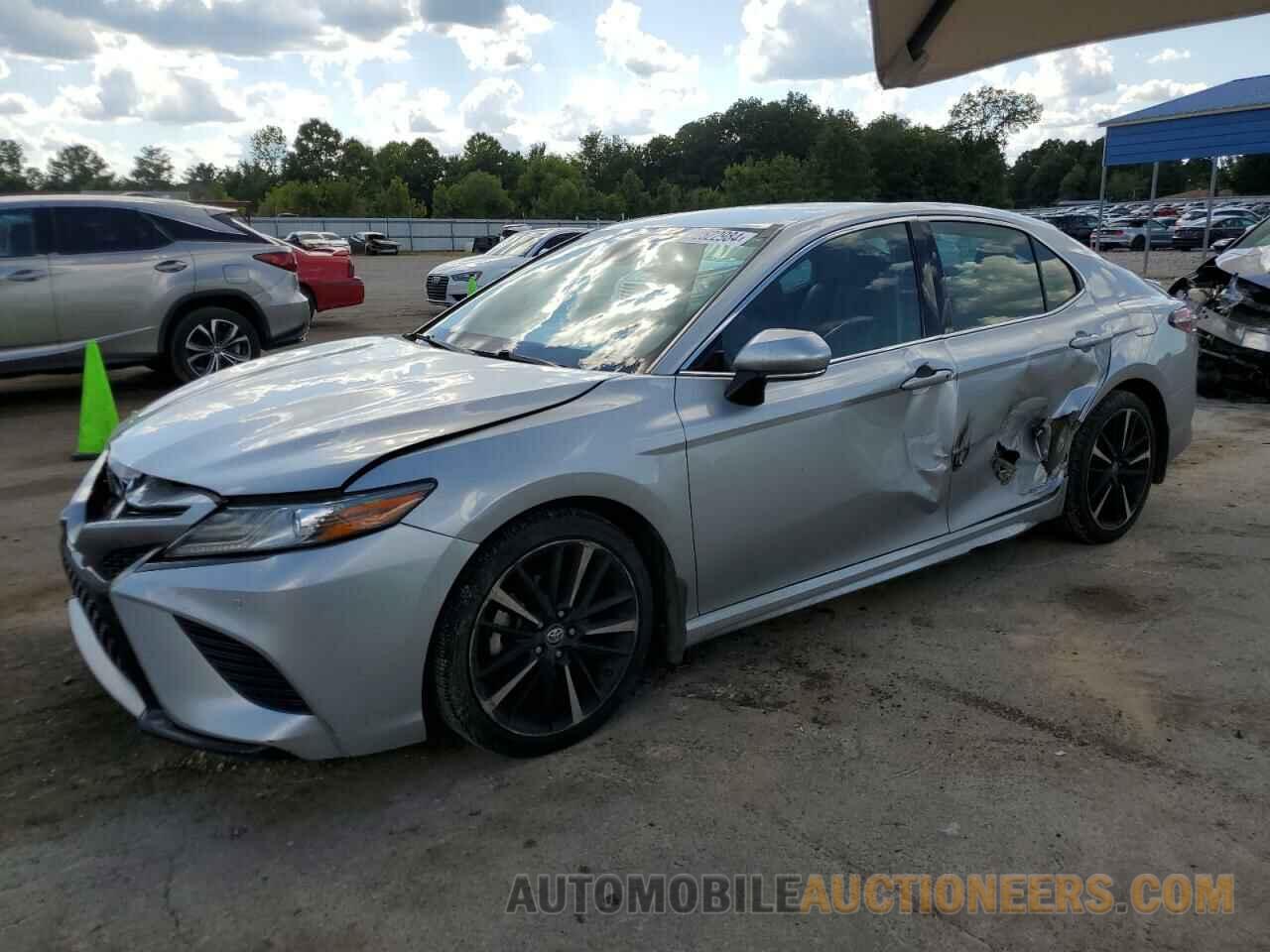 4T1B61HK2JU122822 TOYOTA CAMRY 2018