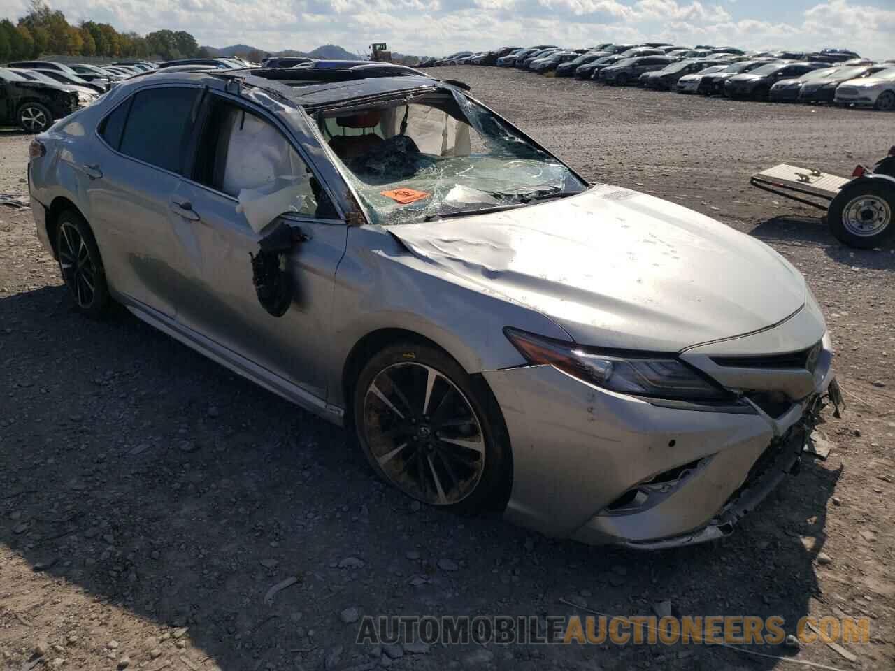 4T1B61HK2JU124697 TOYOTA CAMRY 2018