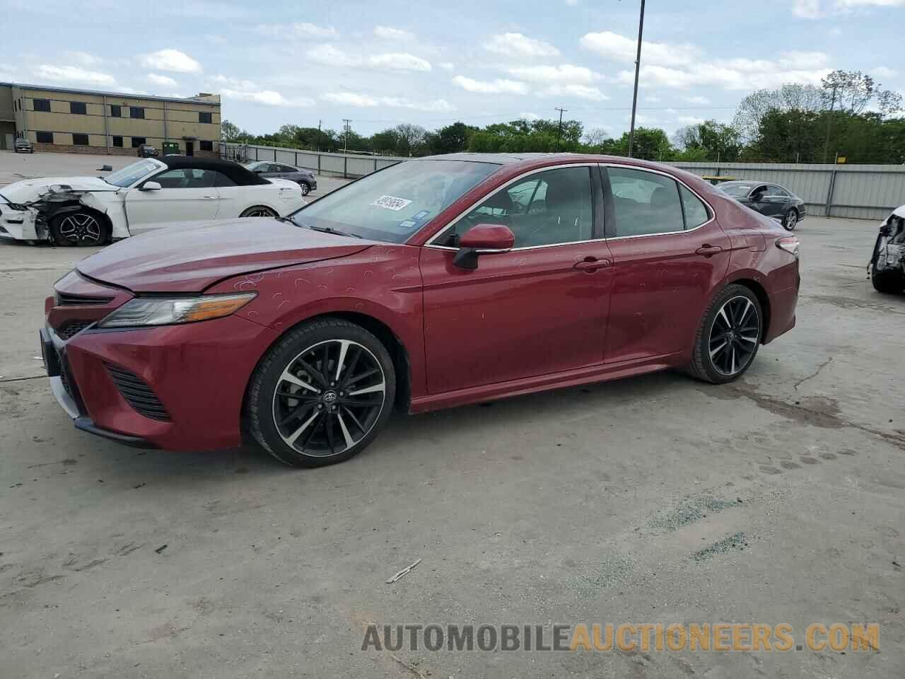 4T1B61HK2JU568792 TOYOTA CAMRY 2018